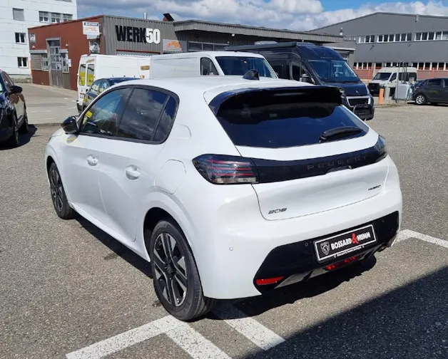 PEUGEOT 208 1.2 Hybrid Allure Premium