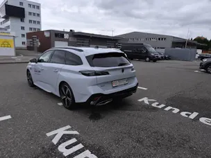 PEUGEOT 308 SW 1.2 Hybrid GT
