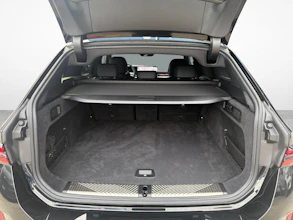https://vehicle.imgix.net/4475433/2d25b3f4-5ab7-4b88-b170-a195065c2fa1.jpg
