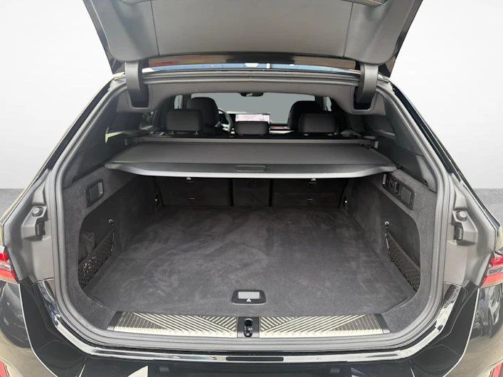 Fahrzeugbild BMW i5