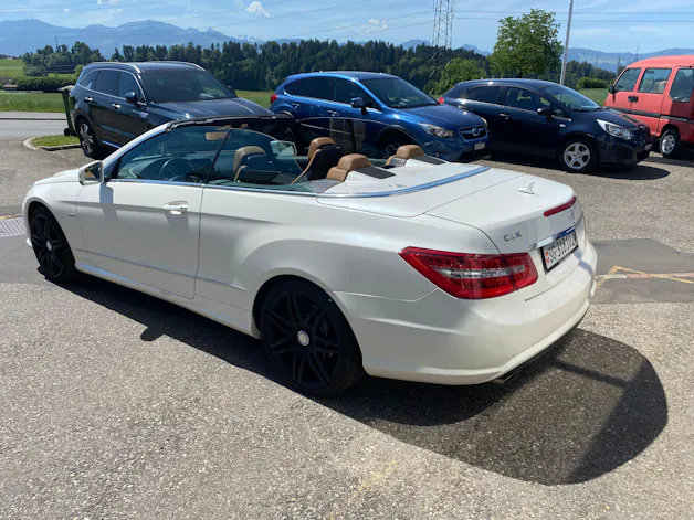 MERCEDES-BENZ E-Klasse A207 Cabriolet E 300 BlueEF Elegance
