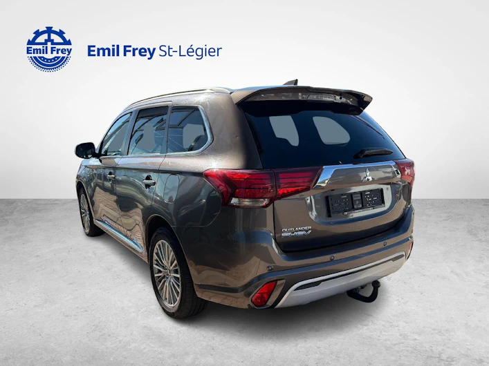 Fahrzeugbild MITSUBISHI OUTLANDER