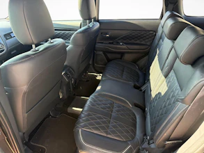 https://vehicle.imgix.net/4475660/bbb8f8b7-4d85-4095-914e-8935452d1ea9.jpg