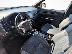 https://vehicle.imgix.net/4475660/c79a50c4-02dc-4391-8e42-32b0ecd880d9.jpg