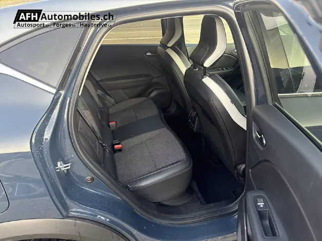 RENAULT Captur 1.6 E-Tech Plug-in Init