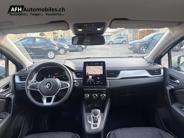 RENAULT Captur 1.6 E-Tech Plug-in Init
