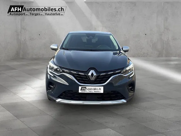 RENAULT Captur 1.6 E-Tech Plug-in Init