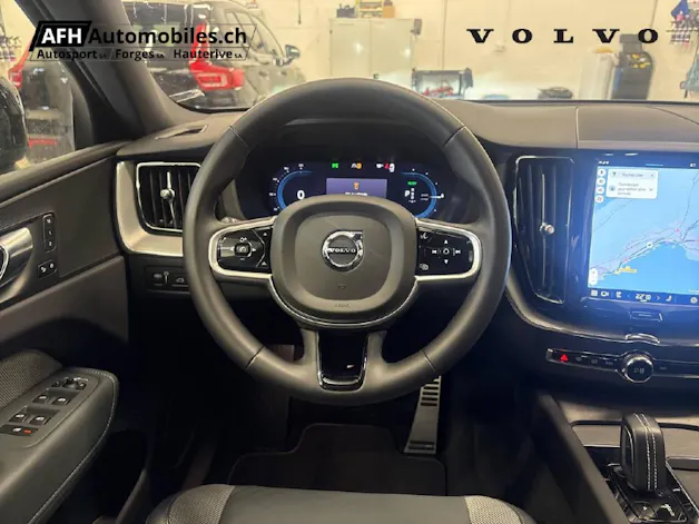 VOLVO XC60 T8 eAWD R-Design