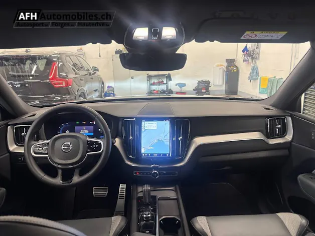 VOLVO XC60 T8 eAWD R-Design