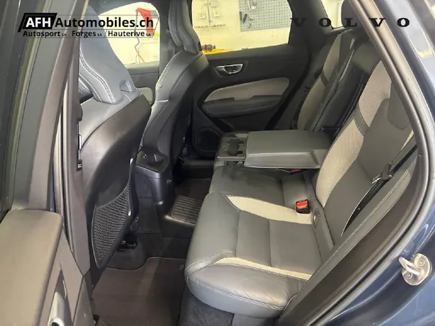 VOLVO XC60 T8 eAWD R-Design