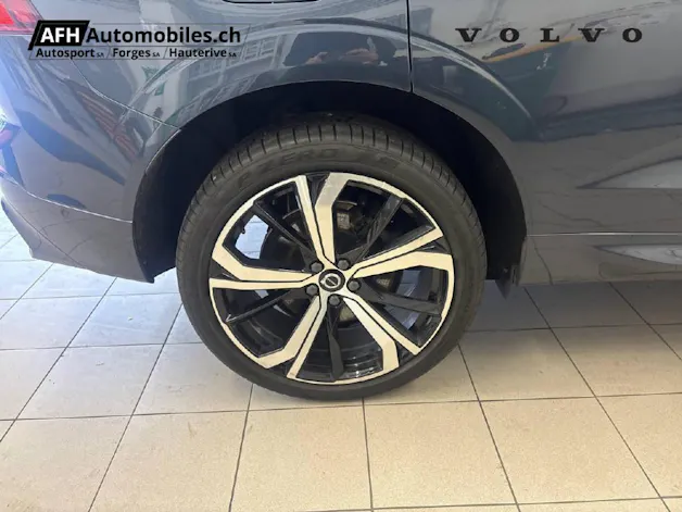 VOLVO XC60 T8 eAWD R-Design