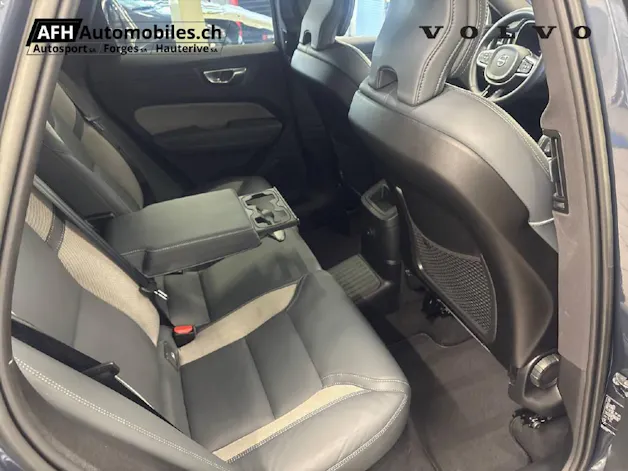 VOLVO XC60 T8 eAWD R-Design