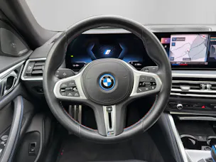 BMW i4  M50