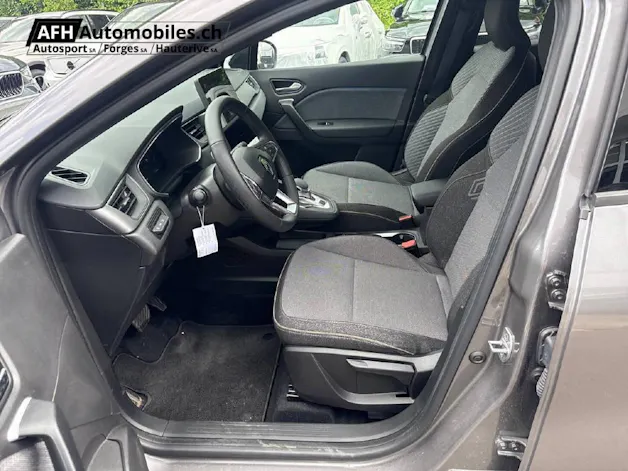RENAULT Captur 1.6 E-Tech techno