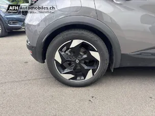 RENAULT Captur 1.6 E-Tech techno