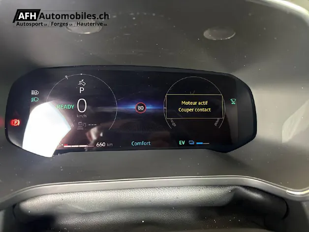 RENAULT Captur 1.6 E-Tech techno