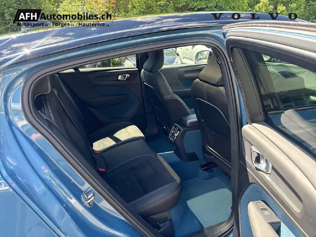 VOLVO C40 Recharge Twin AWD
