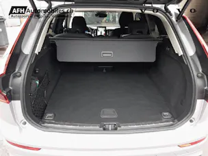 VOLVO XC60 2.0 T6 TE Plus Dark eAWD
