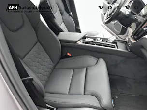 VOLVO XC60 2.0 T6 TE Plus Dark eAWD