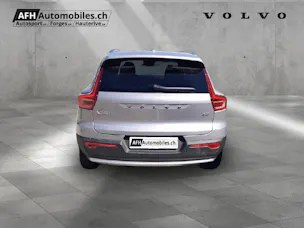 VOLVO XC40 2.0 B3 MH Core