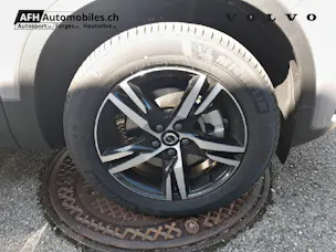 VOLVO XC40 2.0 B3 MH Core