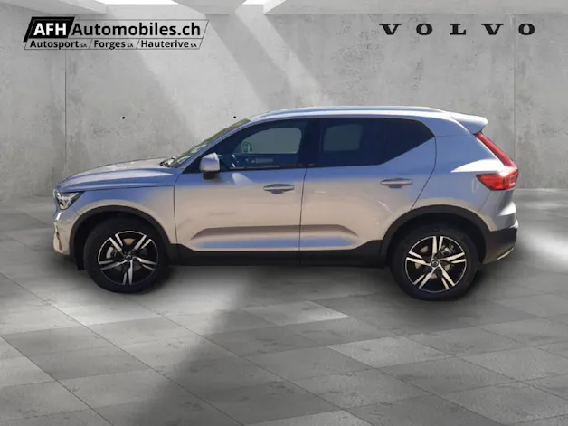 VOLVO XC40 2.0 B3 MH Core