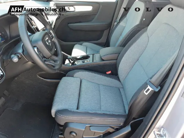 VOLVO XC40 2.0 B3 MH Core
