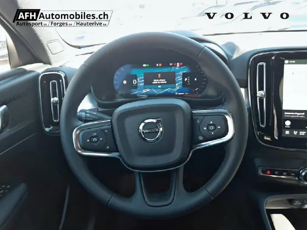 VOLVO XC40 2.0 B3 MH Core