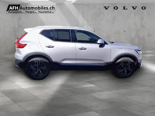 VOLVO XC40 2.0 B3 MH Core