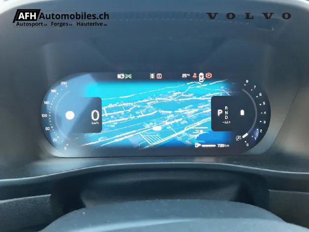 VOLVO XC40 2.0 B3 MH Core