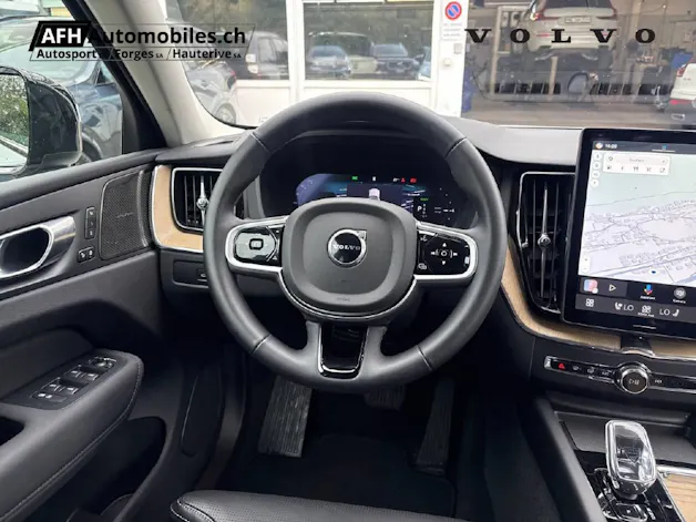 VOLVO XC60 2.0 T6 TE Plus Dark eAWD