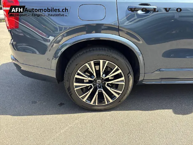 VOLVO XC90 T8 eAWD Ultim Dark