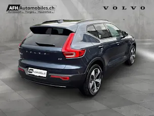 VOLVO XC40 2.0 B3 MH Plus Dark