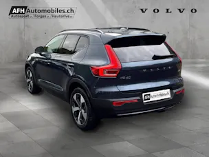 VOLVO XC40 2.0 B3 MH Plus Dark