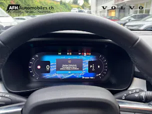 VOLVO XC40 2.0 B3 MH Plus Dark