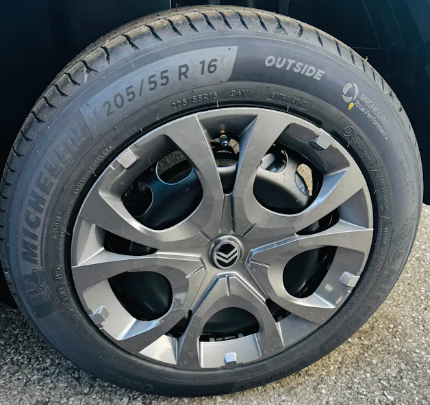 CITROEN Citroën NEW C3 1.2 Hybrid Tonic+