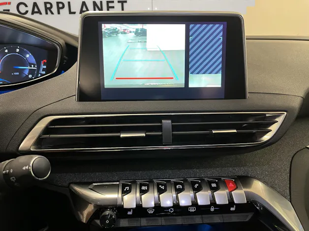 PEUGEOT 3008 1.5 BlueHDi Allure