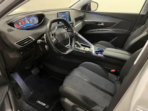 PEUGEOT 3008 1.5 BlueHDi Allure