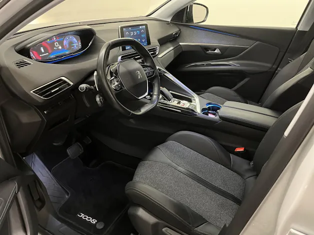PEUGEOT 3008 1.5 BlueHDi Allure