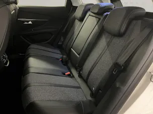 PEUGEOT 3008 1.5 BlueHDi Allure