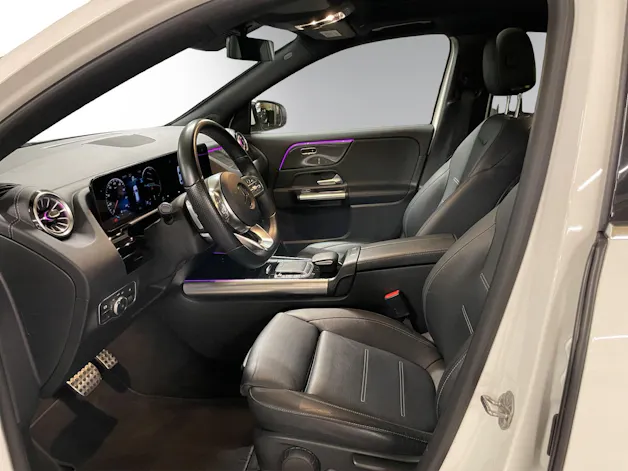 MERCEDES-BENZ GLA 220d 4Matic AMG Line 8G-DCT