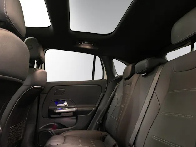 MERCEDES-BENZ GLA 220d 4Matic AMG Line 8G-DCT