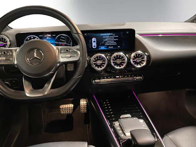 MERCEDES-BENZ GLA 220d 4Matic AMG Line 8G-DCT