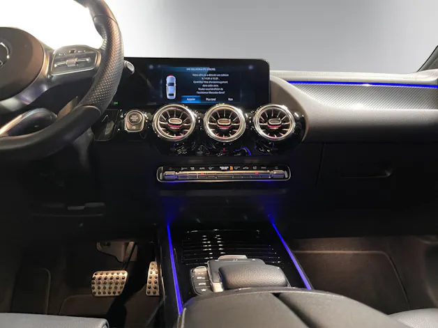MERCEDES-BENZ GLA 220d 4Matic AMG Line 8G-DCT
