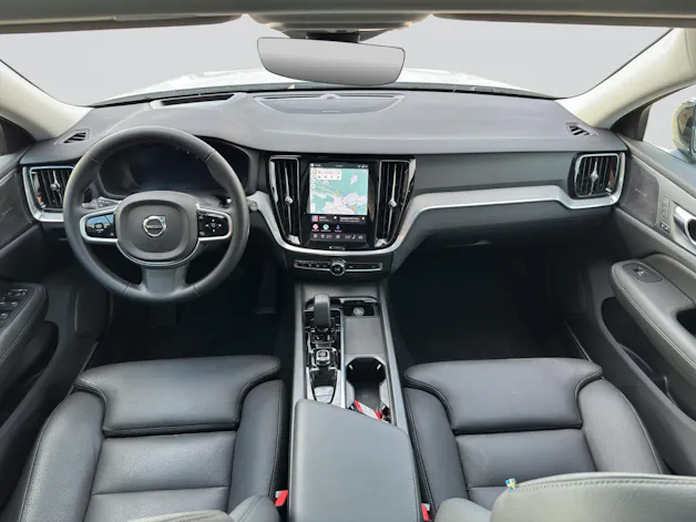 VOLVO V60 B4 Benzin Mild Hybrid Plus Dark DCT