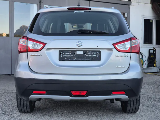 Suzuki SX4 S-Cross 1.6 16V Compact Top 4WD CVT7