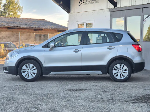 Suzuki SX4 S-Cross 1.6 16V Compact Top 4WD CVT7