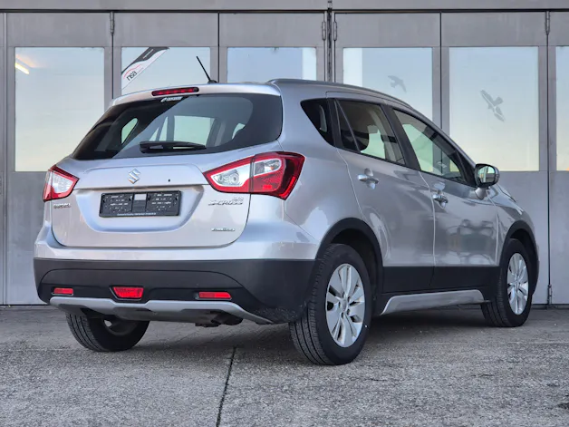 Suzuki SX4 S-Cross 1.6 16V Compact Top 4WD CVT7