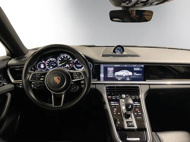PORSCHE Panamera 4 E-Hybrid PDK