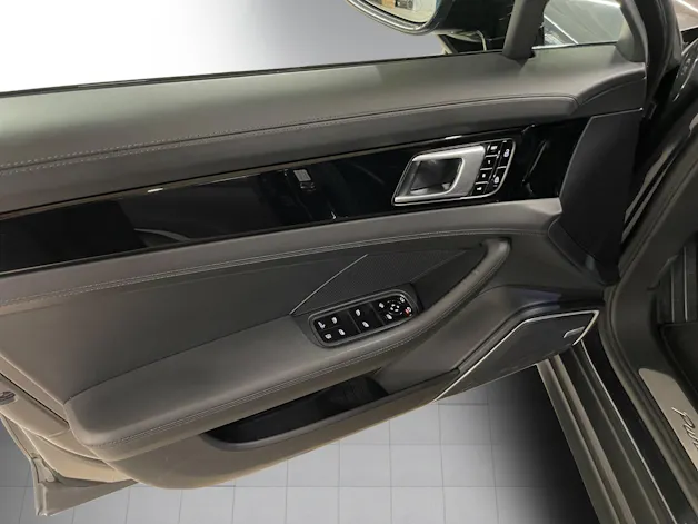 PORSCHE Panamera 4 E-Hybrid PDK